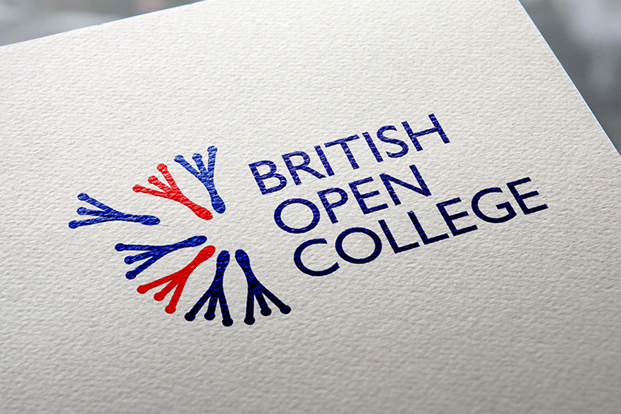<span>British Open College</span><i>→</i>